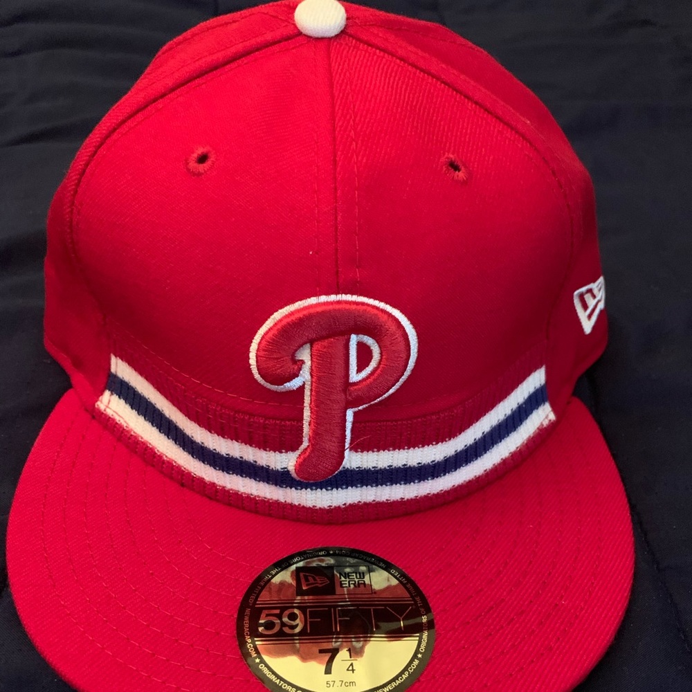 Phillies Hat Size 7 1/4 Never Worn 20.00